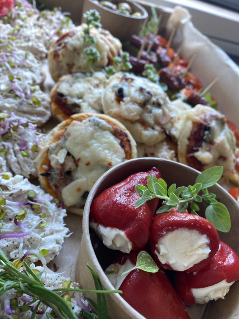 Food_boxy_w_Libiążu,_catering_na_imprezę,_firma_cateringowa,_jedzenie_z_dowozem.