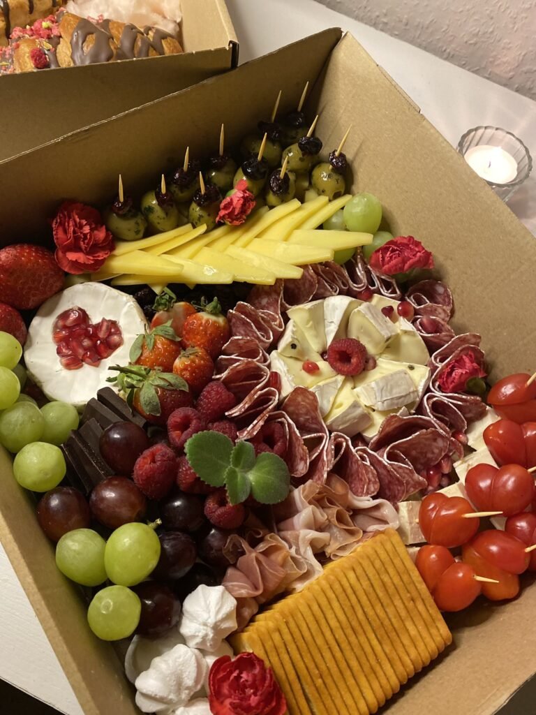 Jedzenie_na_imprezę,_food_boxy,_catering_okolicznościowy_w_Jaworznie,_przekąski_w_Małopolsce.